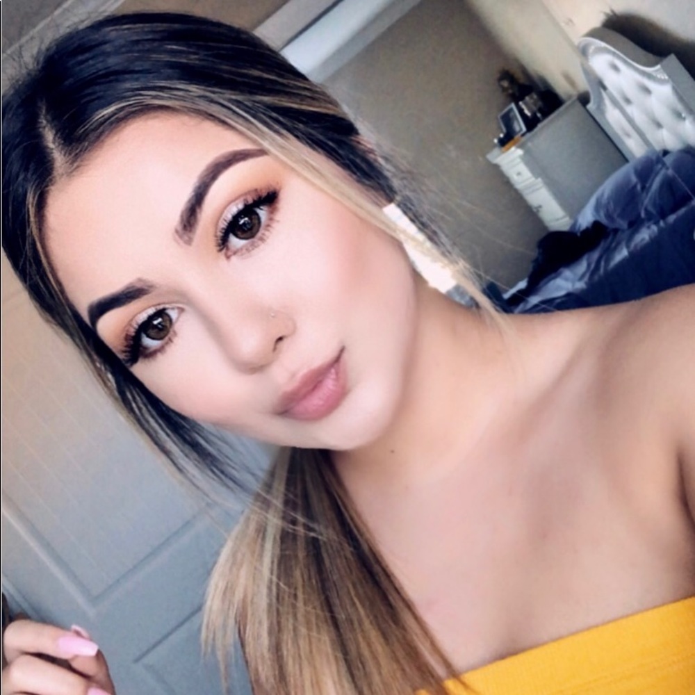 Meet your Posher, Julizza